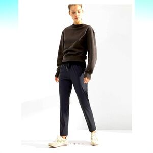 NWT AJISAI Petite Large Women's Joggers Travel Pants with Pockets